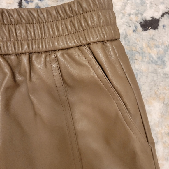 J.ING Brown Leather Shorts sz M - Picture 3 of 4